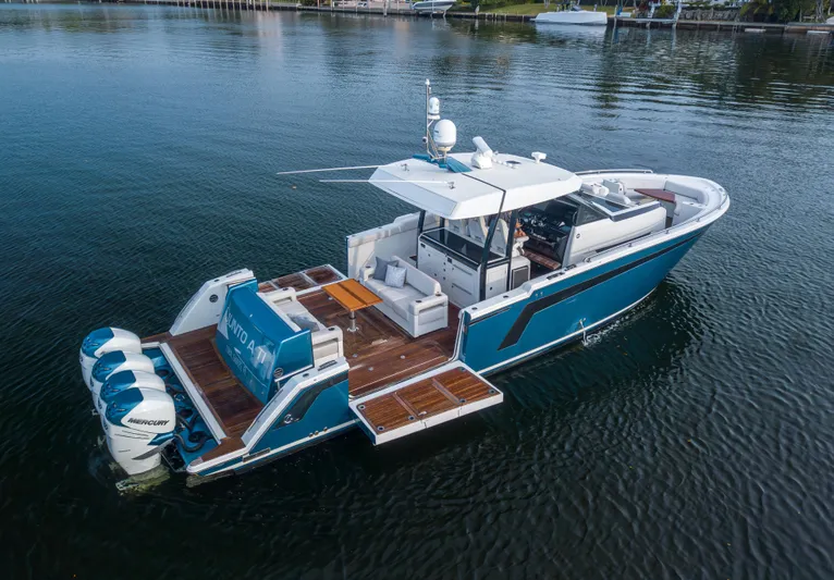 Low Hours Yacht Photos Pics 