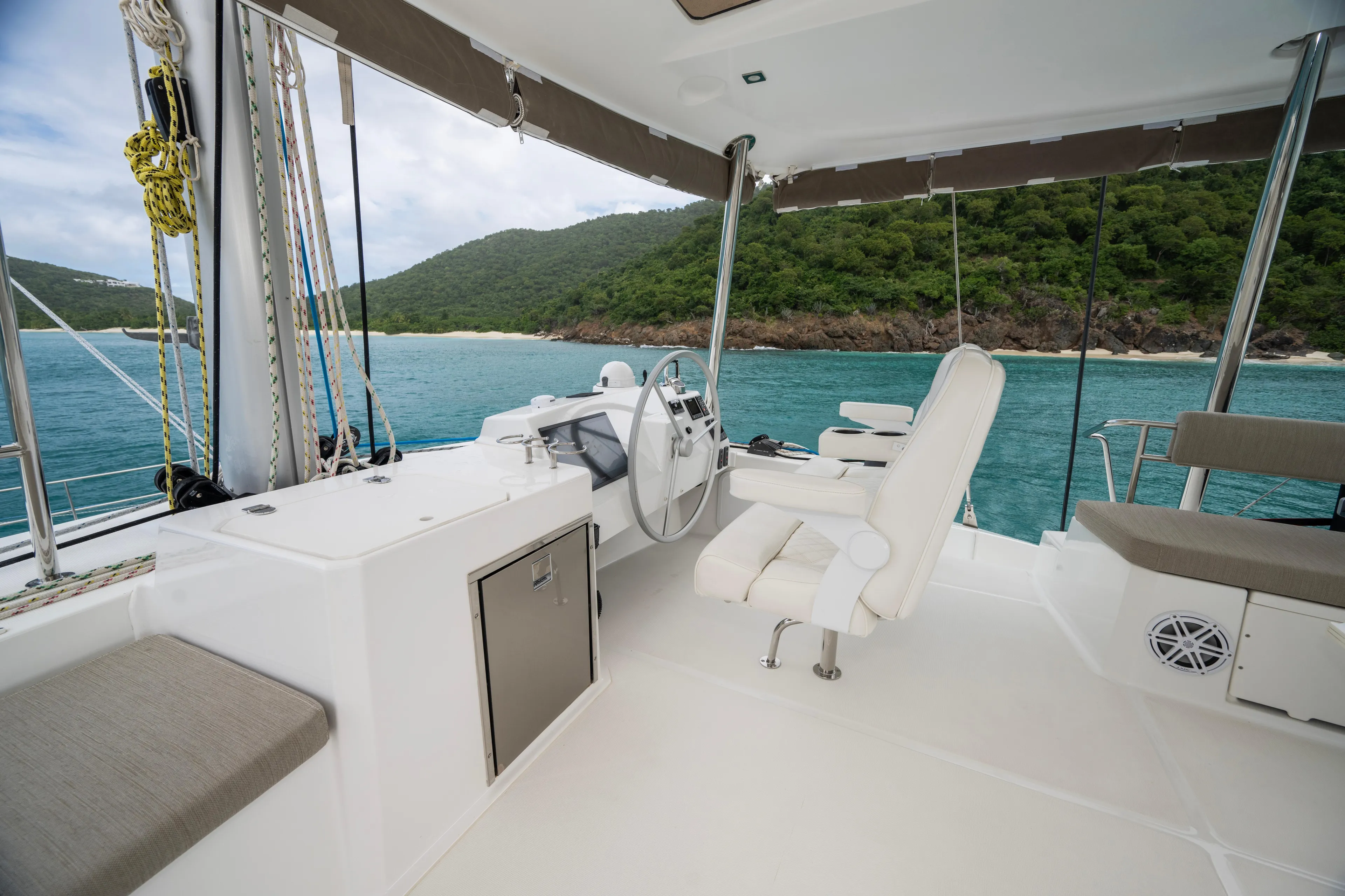Windward Yacht Photos Pics Helm