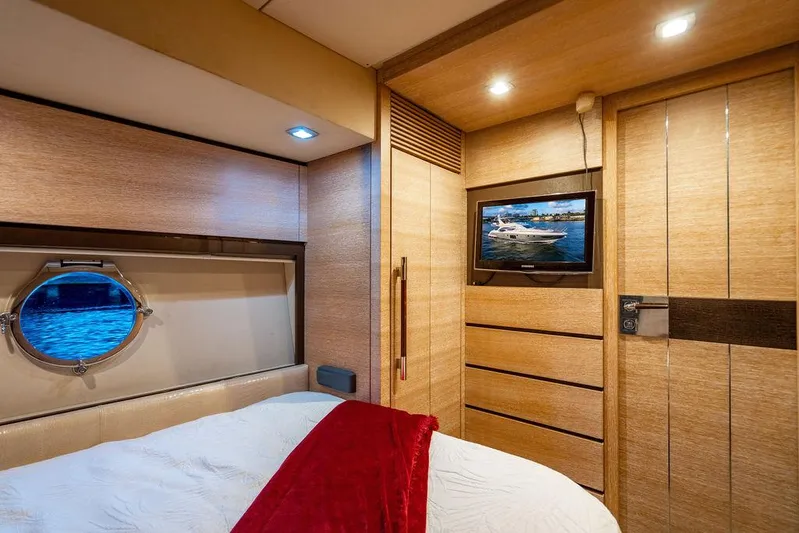 Vitamin Sea Yacht Photos Pics 