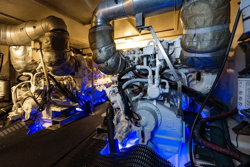 Vitamin Sea Yacht Photos Pics 