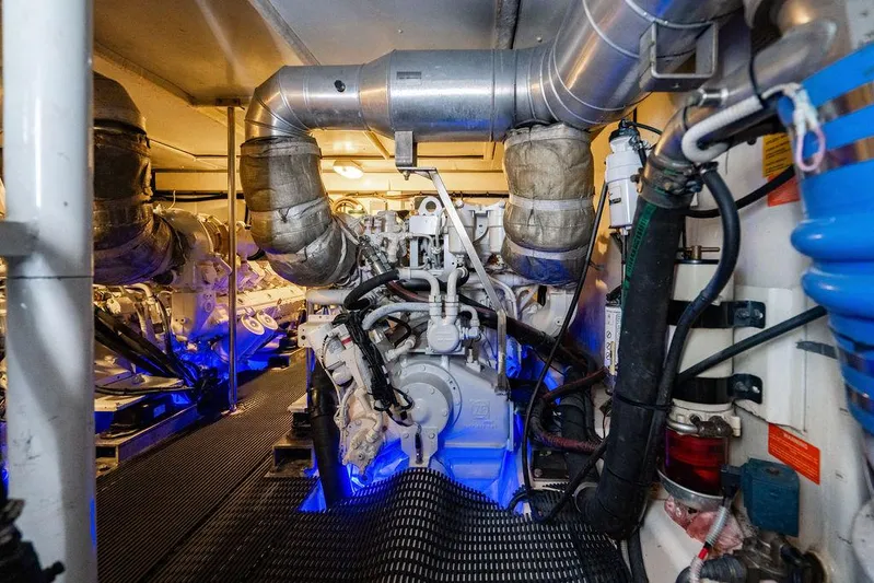 Vitamin Sea Yacht Photos Pics 