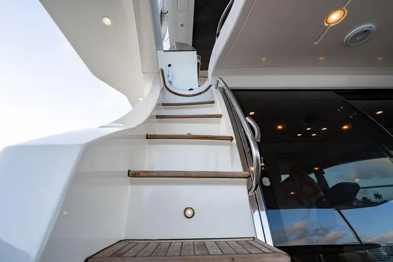Vitamin Sea Yacht Photos Pics Staircase on 2011 Azimut 70 Fly yacht, leading to upper deck with modern design.