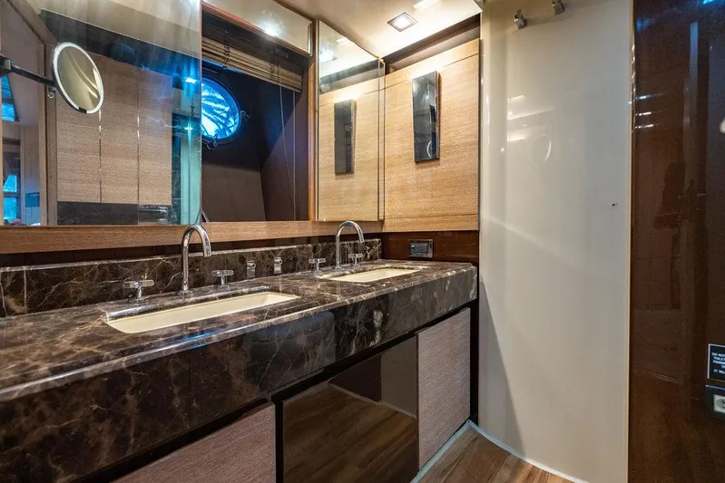 Vitamin Sea Yacht Photos Pics 