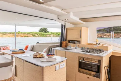 Fountaine Pajot NEW 41