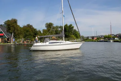 1986 Friendship 33