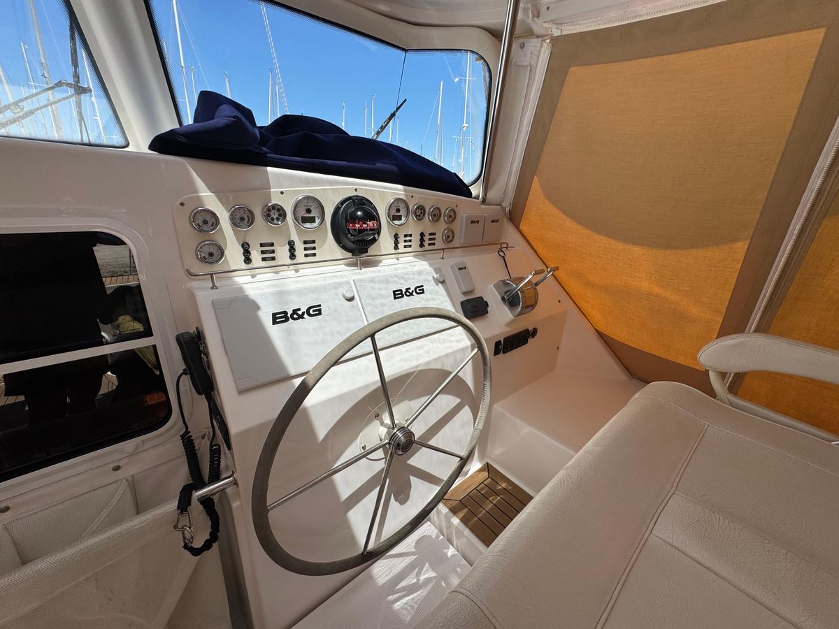 2016 Antares 44 