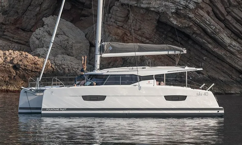 Bodhi Quest Yacht Photos Pics 