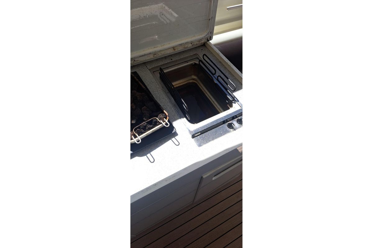 2002 Arno Leopard 75 