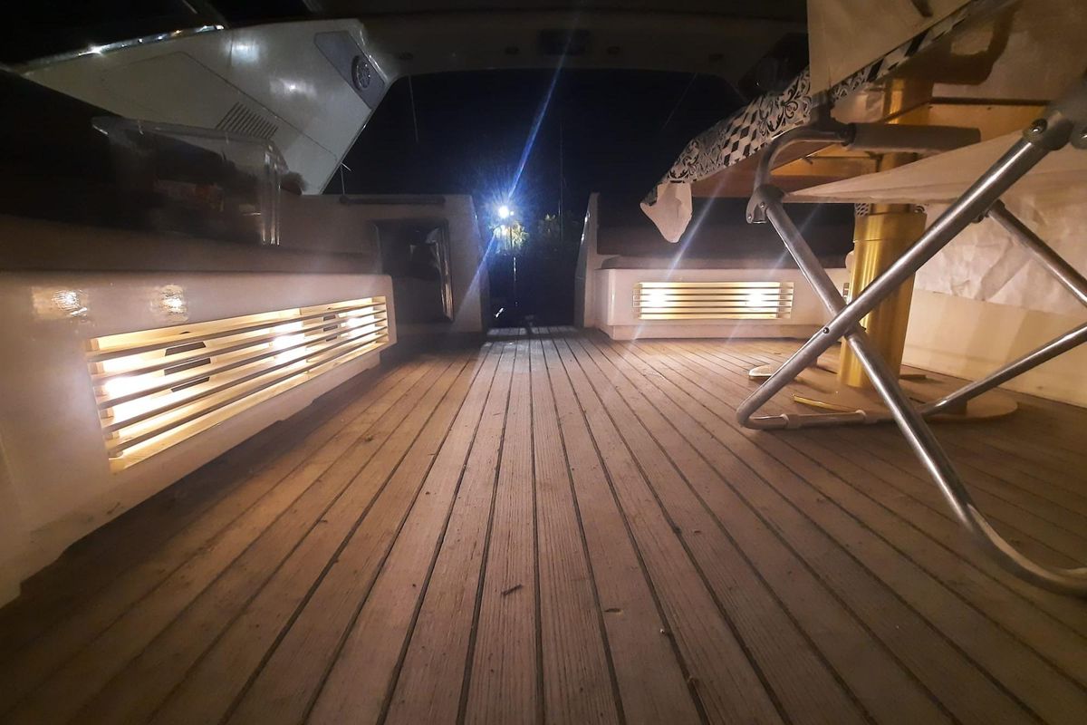 2002 Arno Leopard 75 