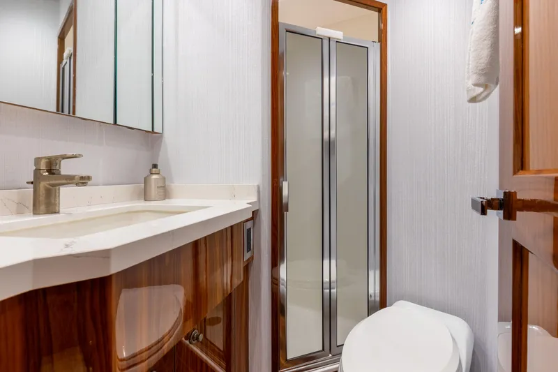 Team Harvey Yacht Photos Pics 