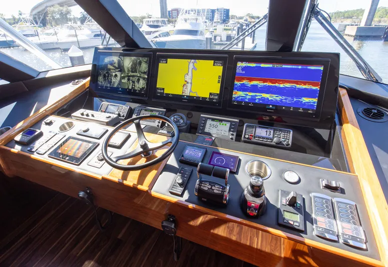 Team Harvey Yacht Photos Pics 