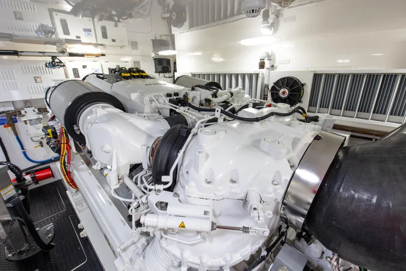 Team Harvey Yacht Photos Pics 