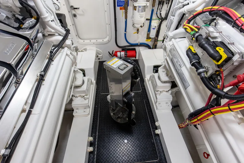 Team Harvey Yacht Photos Pics 