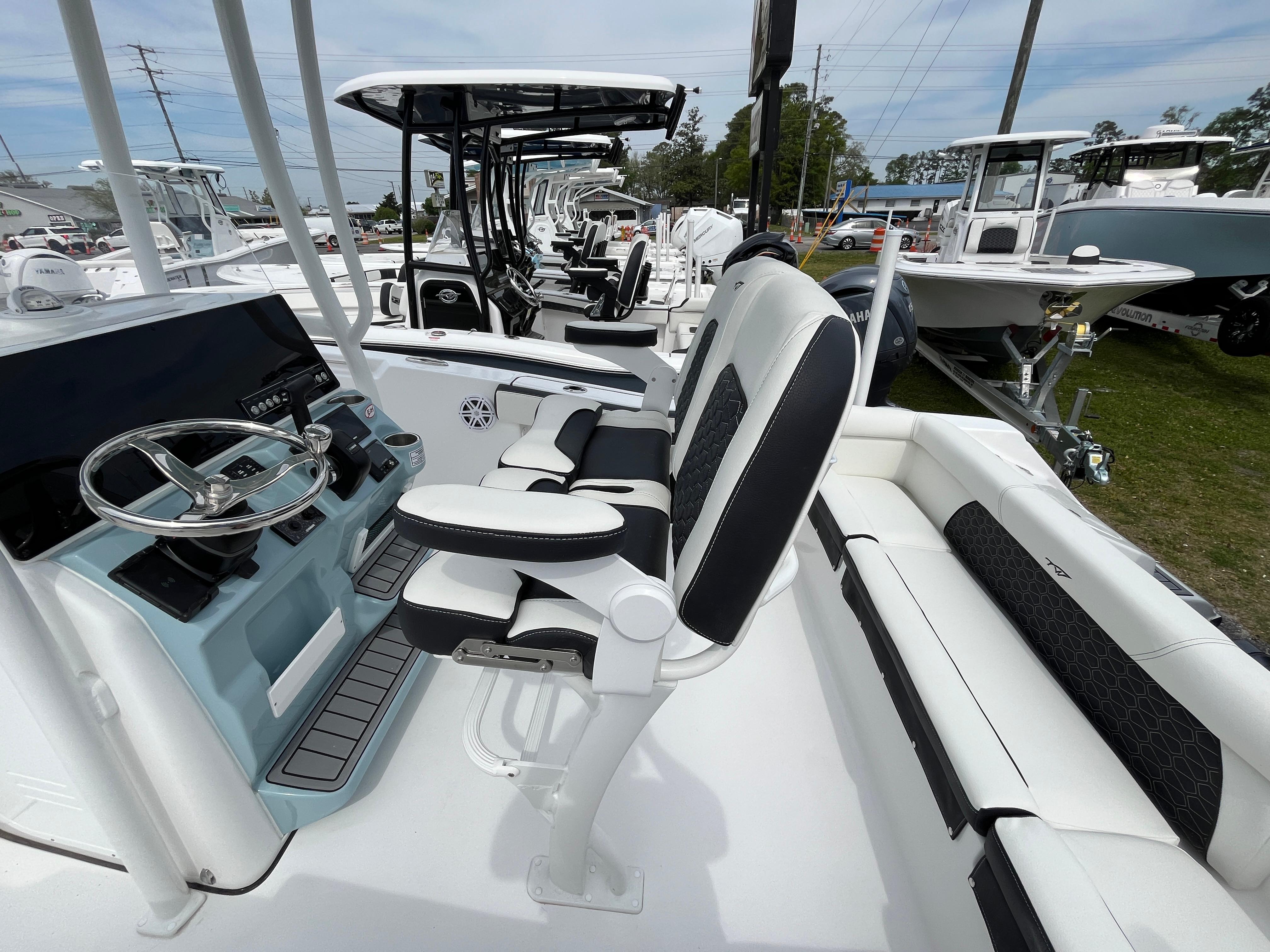 2024 Tidewater 220 LXF Center Console for sale - YachtWorld