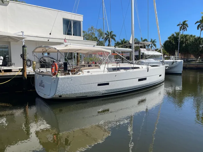 Ollie Yacht Photos Pics 