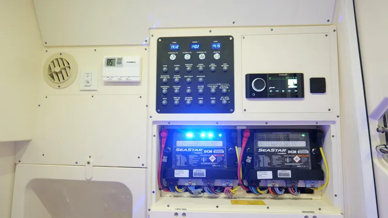 Engine Warranty X Trailer Yacht Photos Pics 