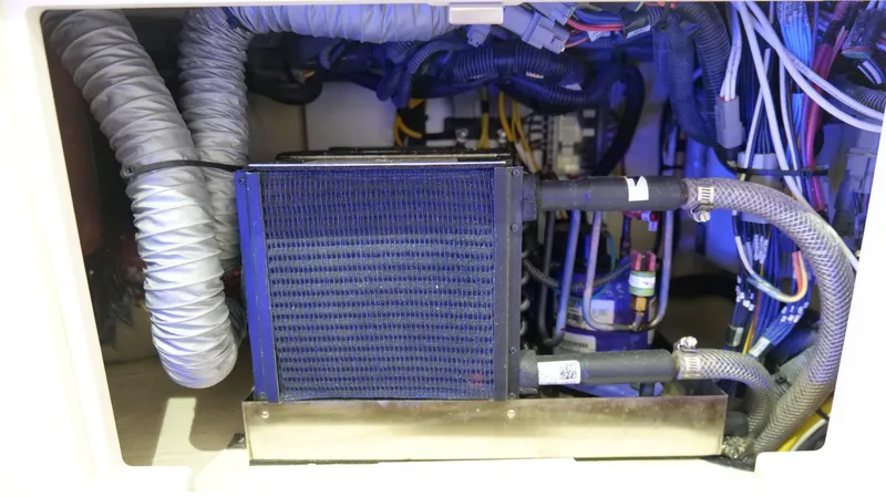 Engine Warranty X Trailer Yacht Photos Pics 