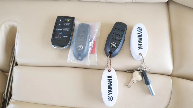 Engine Warranty X Trailer Yacht Photos Pics 