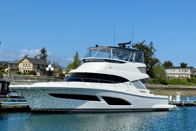 Riviera 46 Sports Motor Yacht