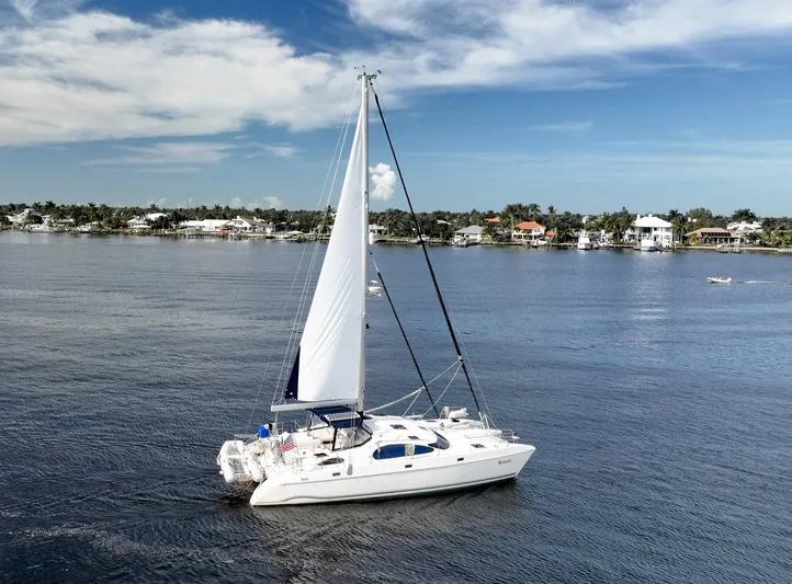 Solitude Yacht Photos Pics 