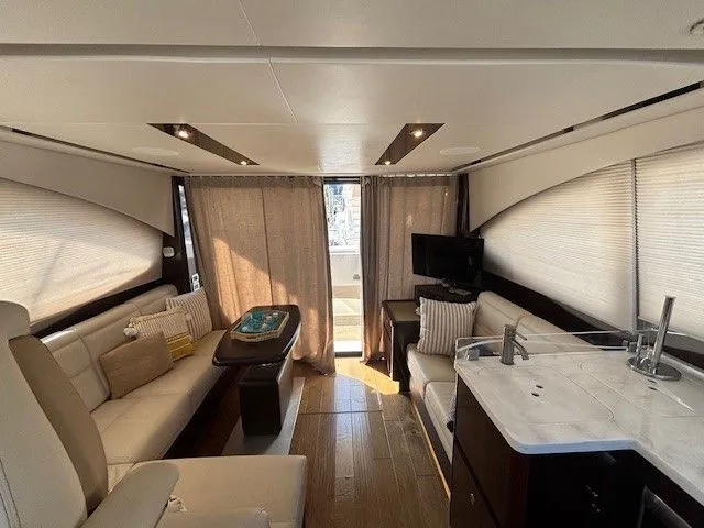 Top O' The Morning Yacht Photos Pics 