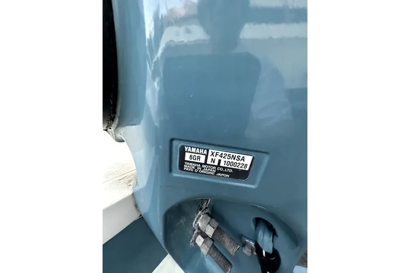Killer B Yacht Photos Pics Close-up of Yamaha XF425NSA engine on 2019 Grady-White Canyon 336 boat.