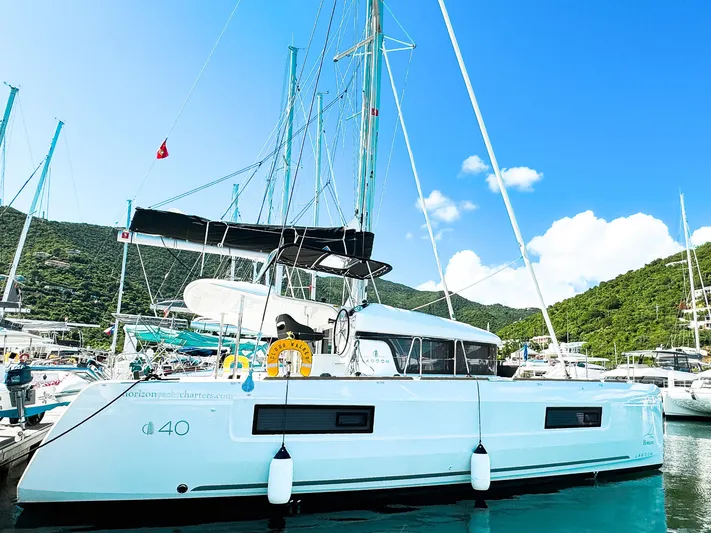 Cloud Walker Yacht Photos Pics 