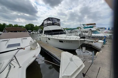Carver 3207 AFT CABIN MOTOR YACHT