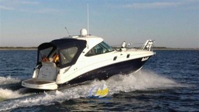 2011 Sea Ray 305 Sundancer Hard Top DIESEL