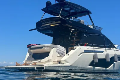 2023 Cranchi E52F