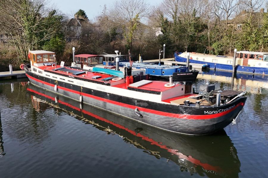 1901 Classic Dutch Barge