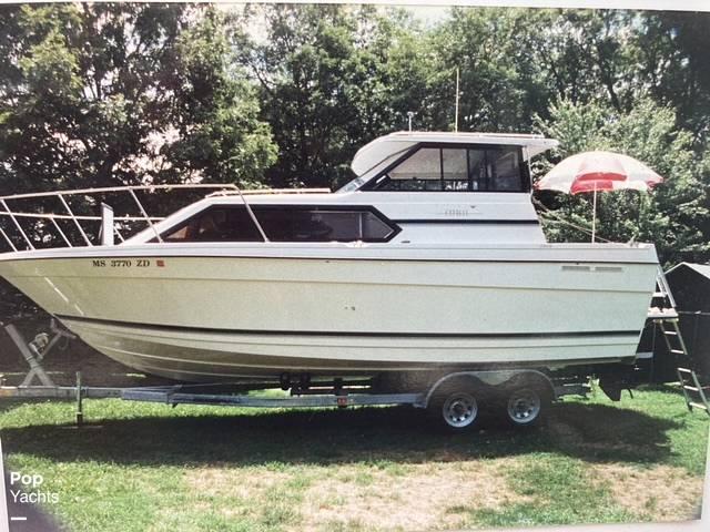 Bayliner 2859 Ciera Express | 2000 | 9m - Massachusetts | Boatshop24