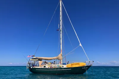 Pacific Seacraft Crealock 34