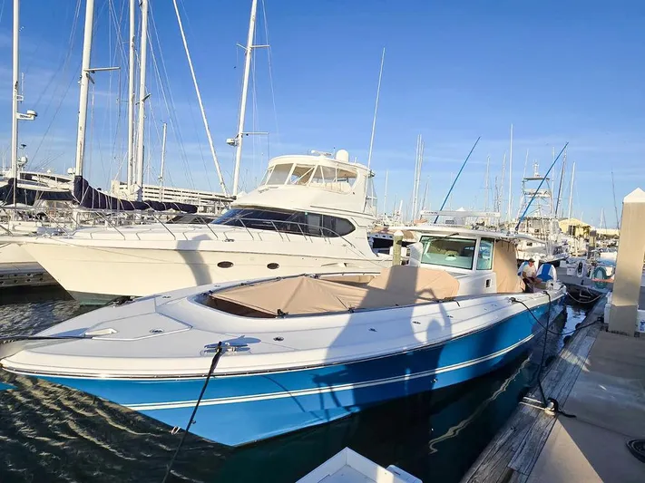 Hcb Yacht Photos Pics 