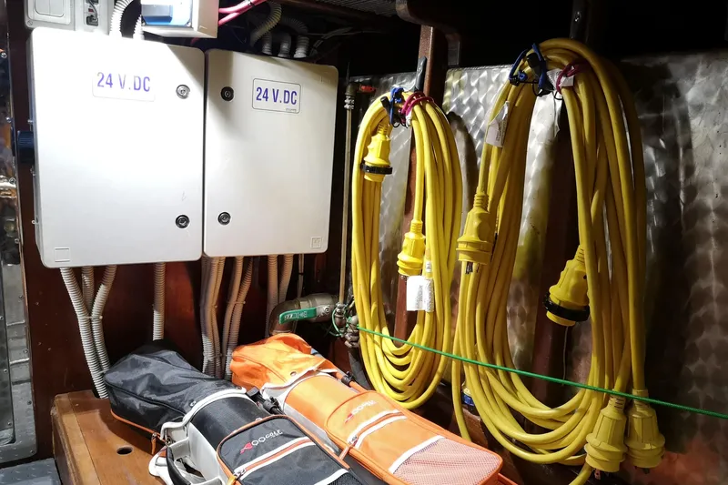 Ripplecove Yacht Photos Pics 