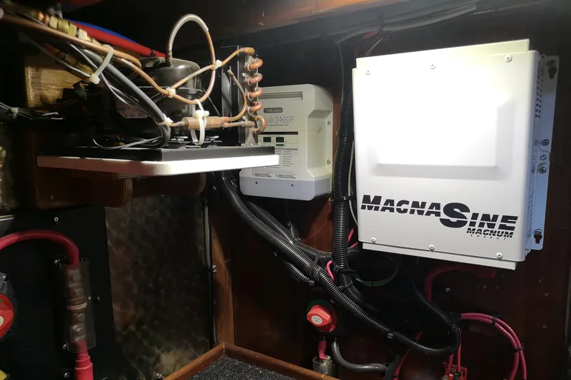 Ripplecove Yacht Photos Pics 