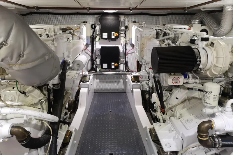 Ripplecove Yacht Photos Pics 