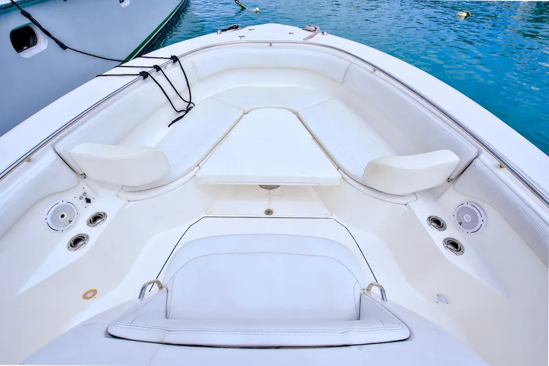 Beach Axis Yacht Photos Pics 