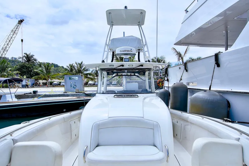 Beach Axis Yacht Photos Pics 