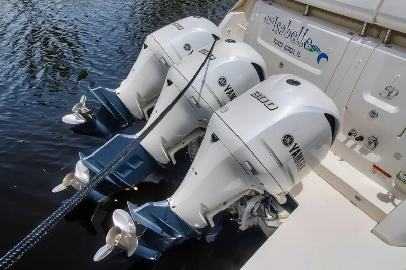  Yacht Photos Pics Triple Yamaha outboard engines on a 2020 Regal 38 XO boat.
