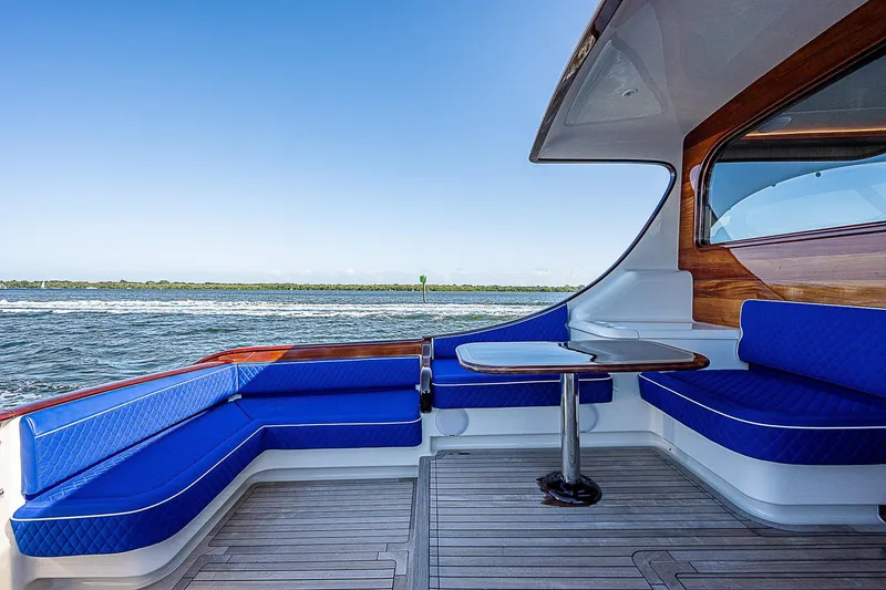 Lucky Yacht Photos Pics Maverick 50 "Lucky" - Cockpit