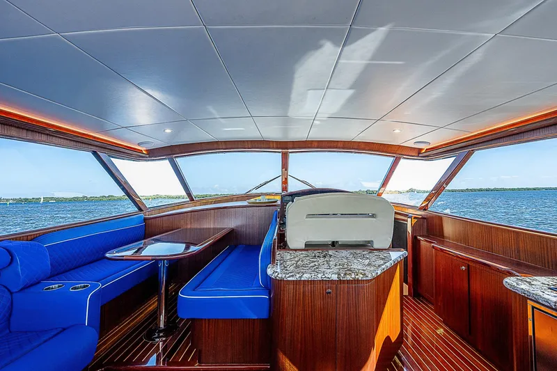 Lucky Yacht Photos Pics Maverick 50 "Lucky" - Helm