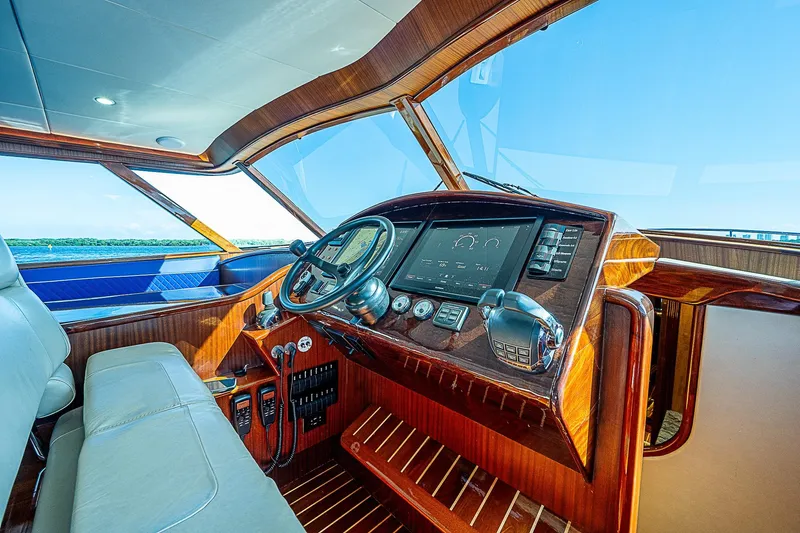 Lucky Yacht Photos Pics Maverick 50 "Lucky" - Helm