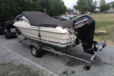 1999 B2 Marine Cap Ferret 550
