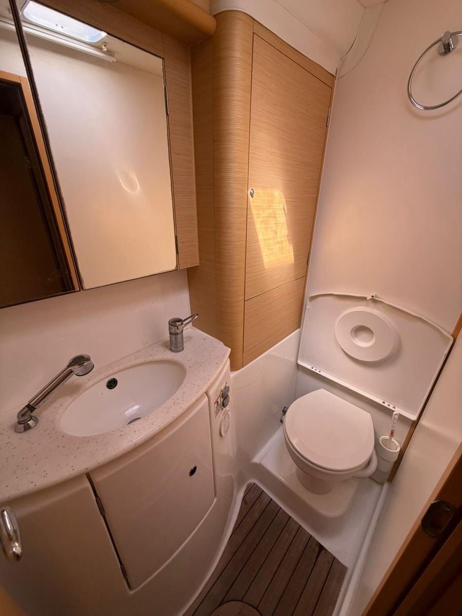 2009 Lagoon 44 