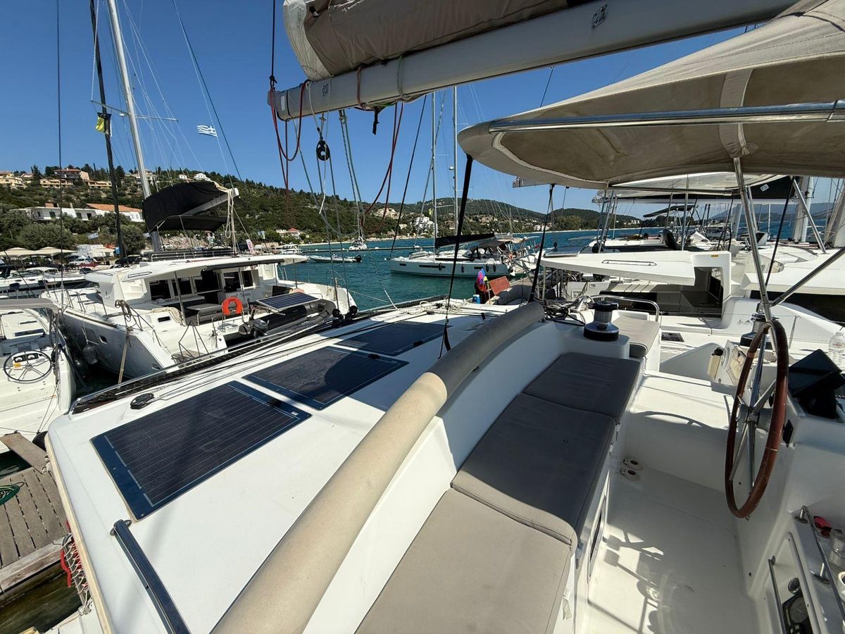 2009 Lagoon 44 