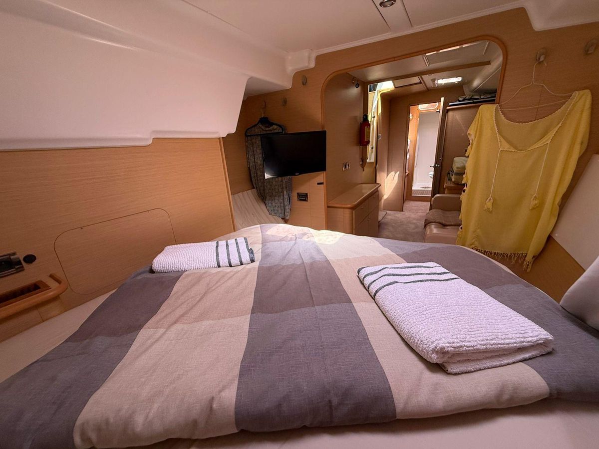 2009 Lagoon 44 
