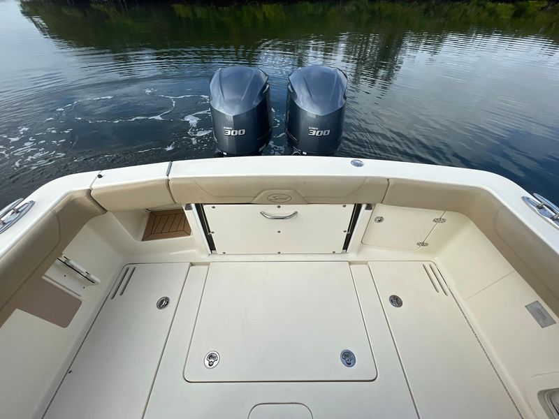 2017 Scout 320 LXF