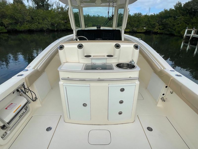 2017 Scout 320 LXF