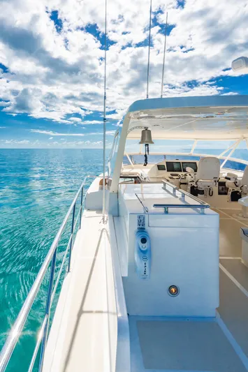 Southern Palms Yacht Photos Pics 